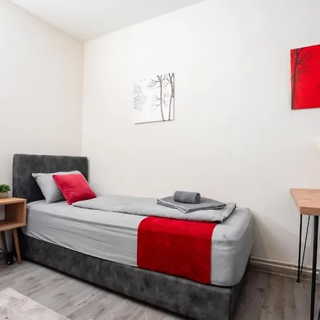 Livemore24 - 2 In 24-7 Check-in Daire