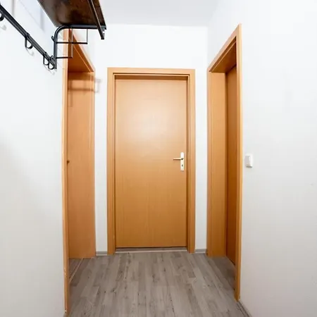 Livemore24 - 2 In 24-7 Check-in Daire Duisburg